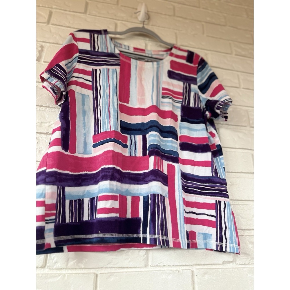 Weekends by Chico's Colorful Abstract Stripe Tee Womens Size 2 Artsy Modern - Picture 7 of 10